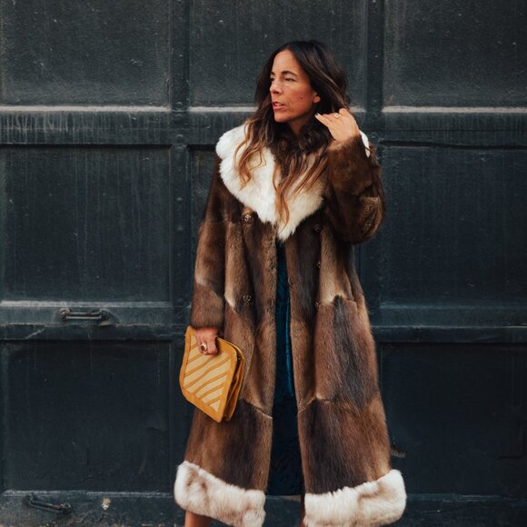 70's Vintage Fur Coat - Picture 14 of 16